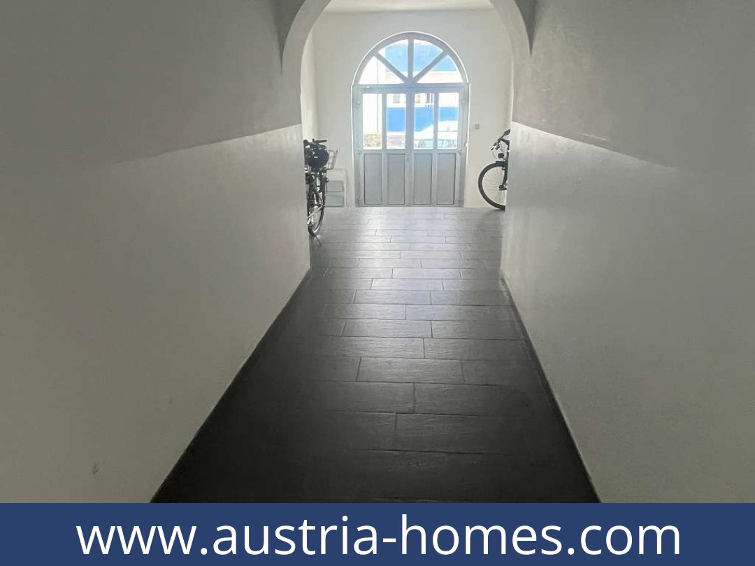 austria-homes-graz-8020-20261021052419-d7f7fa04-0054501003.jpg