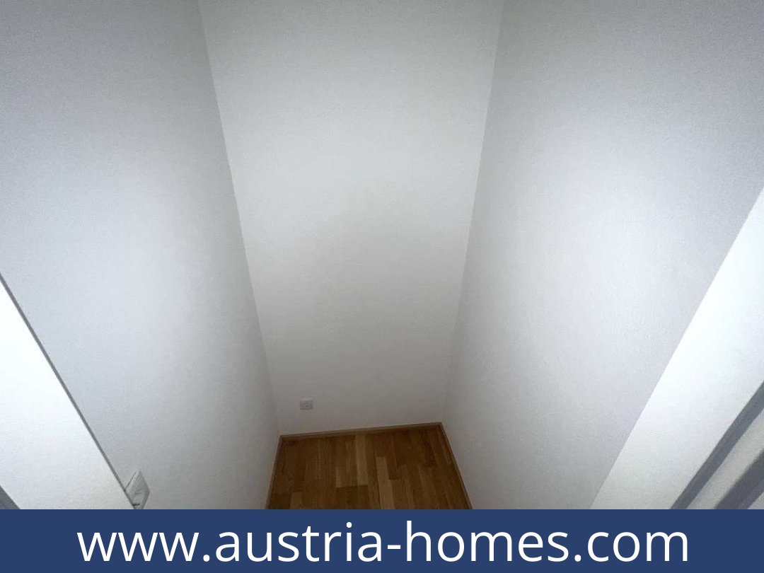 austria-homes-graz-8020-20261021052419-d7f7fa04-0054501025.jpg